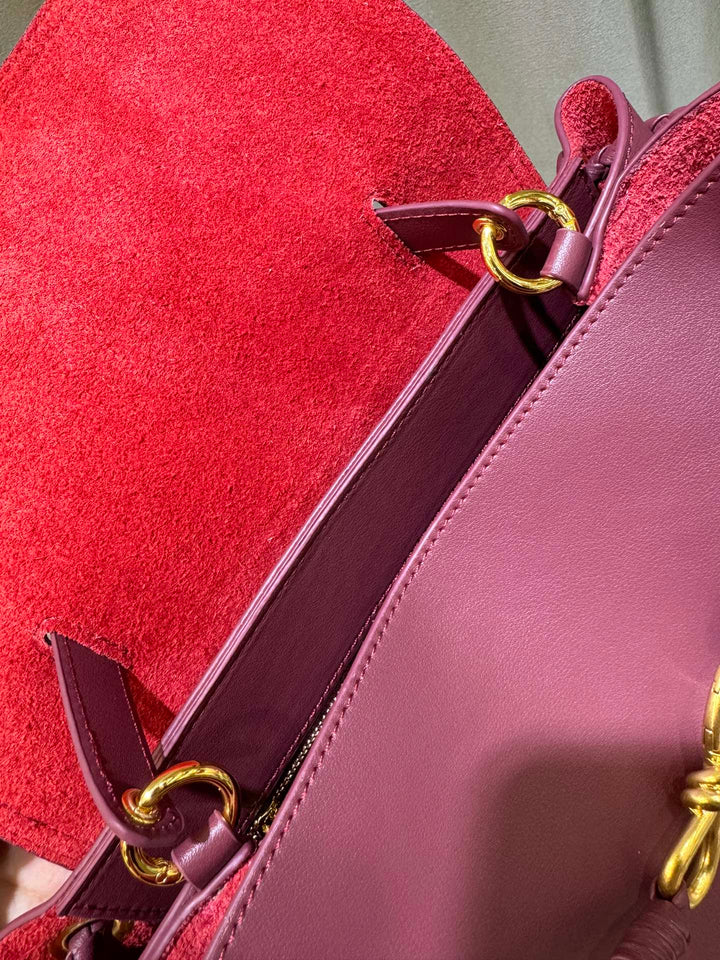 The Knot Elegance Tote