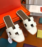 Luxury Cowhide Leather Sandals – Classic Cut Design