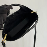 Medium leather handbag