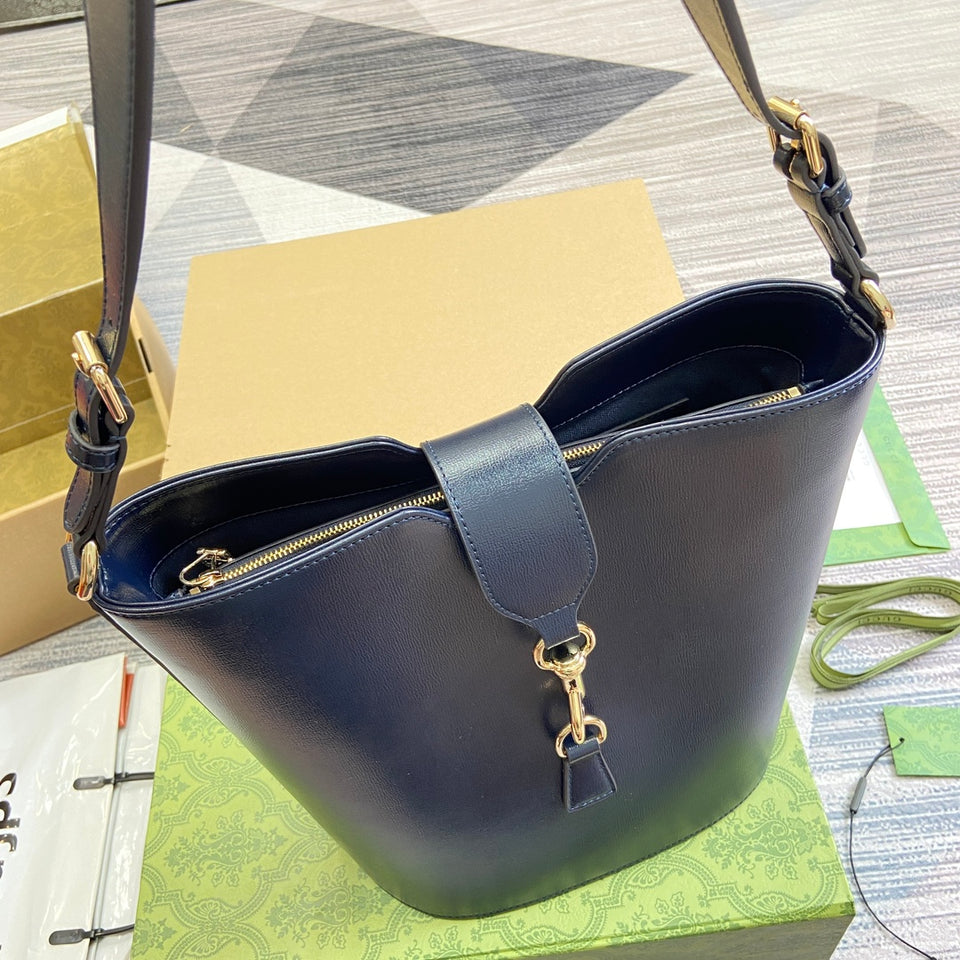 Lucy LEATHER BUCKET SHOULDER BAG