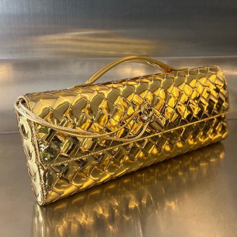 Woven clutch bag